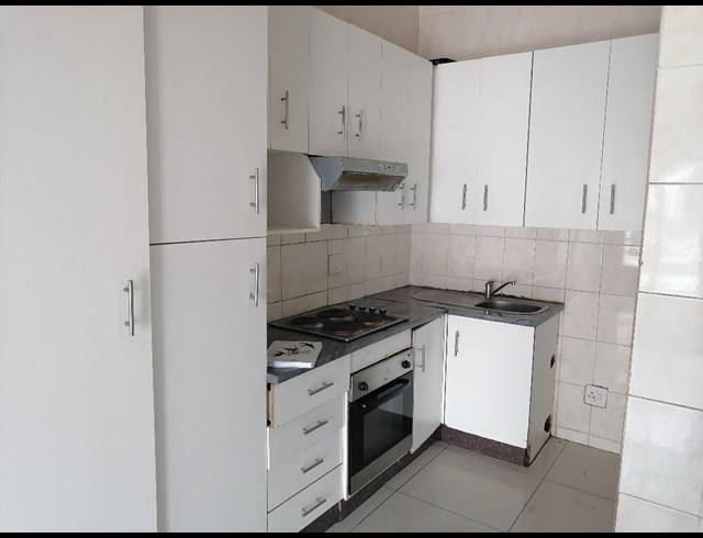 2 bed property for sale in RIDGEWAY
